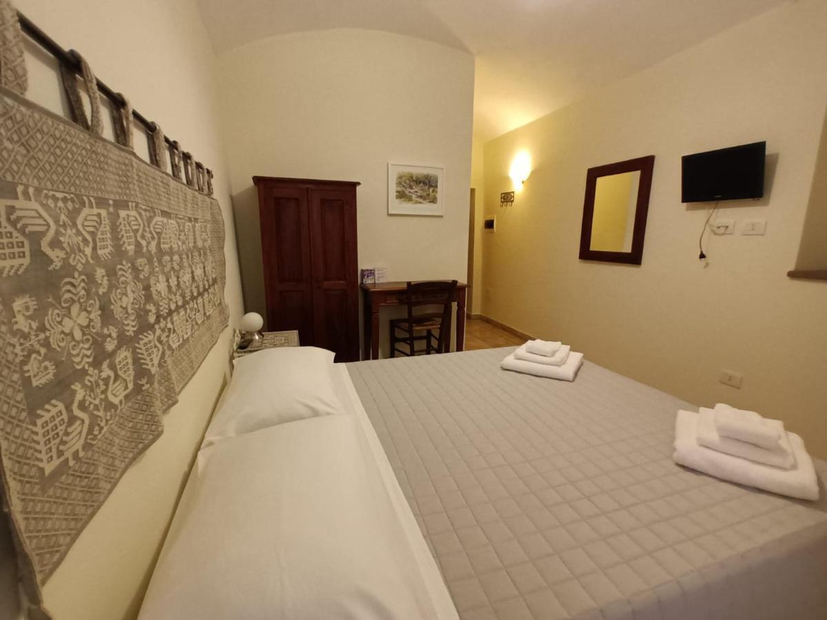 Hotel La Vecchia Torre Bosa Exteriér fotografie